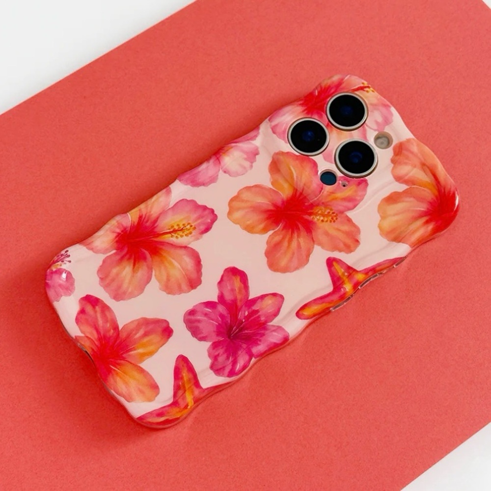 Wavy Pink Hibiscus iPhone 15 Pro Case